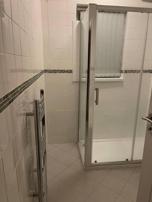 Large Beautiful 3 Bed House In City Of برمنغهام المظهر الخارجي الصورة